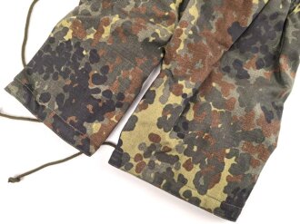 Bundeswehr,  Paar Nässeschutzgamaschen flecktarn,...