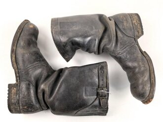 Bundeswehr, Paar Kampfstiefel Modell 1957, getragenes Paar, Sohlenlänge 30cm, ungereinigt