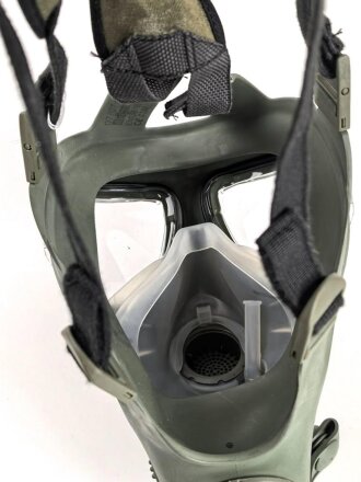 Bundeswehr, Gasmaske Modell 2000. Wohl ungebrauchtes Stück, NUR FÜR DEKORATIONSZWECKE