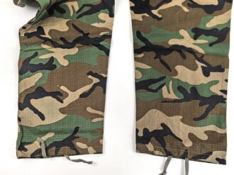 U.S. Army "Trousers , hot weather, woodland" dated 1995, size 4X Large Regular