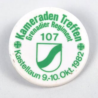 Kunststoffabzeichen " Kameradentreffen G.R. 107" Kastellan 1982