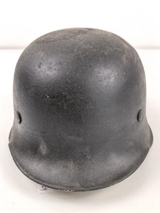 Deutschland nach 1945, Stahlhelm Feuerwehr, die Glocke vermutlich aus dem 2. Weltkrieg weiterverwendet