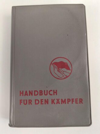 DDR "Handbuch für den Kämpfer" datiert 1962, 419 Seiten, DIN A6