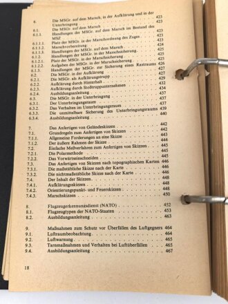 DDR "Handbuch für den KC-Aufklärer" datiert 1968, 468 Seiten, DIN A5