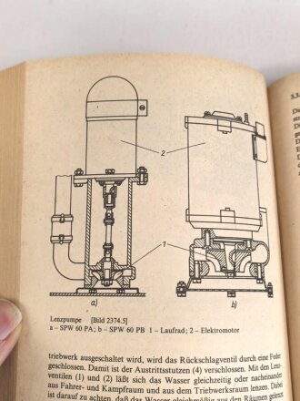 DDR "Handbuch für mot. Schützen II Rad-SPW" datiert 1979, 472 Seiten, DIN A5