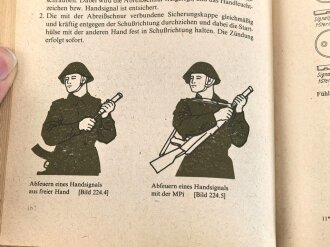 DDR "Handbuch für Panzerbesatzungen I Mittlere Panzer" 618 Seiten, DIN A5