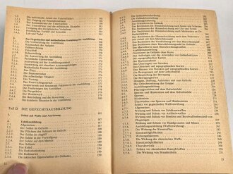 DDR "Handbuch Militärisches Grundwissen" datiert 1977, 493 Seiten, DIN A5