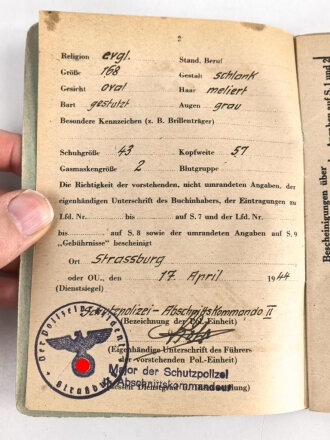 Soldbuch Polizei, ausgestellt am 17. April 1944 bei Schutzpolizei Straßburg