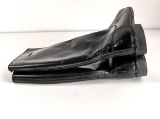 Nationale Volksarmee der DDR, paar Stiefel für Offiziere. Ungetragenes Paar mit Lagerspuren, Sohlenlänge 28,5cm