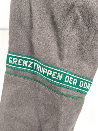 DDR, Uniformjacke für einen Angehörigen der Grenztruppen. Hergestellt 1989, ungetragenes Stück