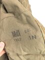 DDR, Jacke zum Kampfanzug Strichtarn, datiert 1989, letzte Ausführung mit genieteten Knöpfen, ungetragenes Stück, MdI