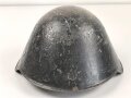 Nationale Volksarmee der DDR, Stahlhelm,  gebraucht, stark getragen, die Glocke datiert 1961