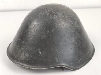 Nationale Volksarmee der DDR, Stahlhelm,  gebraucht, guter Gesamtzustand, die Glocke datiert 1973