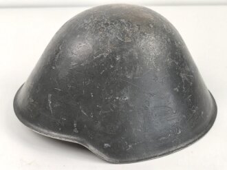 Nationale Volksarmee der DDR, Stahlhelm,  gebraucht, guter Gesamtzustand, die Glocke datiert 1973