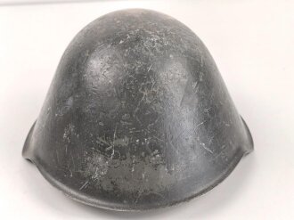 Nationale Volksarmee der DDR, Stahlhelm,  gebraucht, guter Gesamtzustand, die Glocke datiert 1973