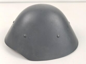 Nationale Volksarmee der DDR, Stahlhelm aus Kunststoff...