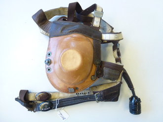 Luftwaffe Kopfhaube mit verstellbaren Bändern ( spätes Stück mit kurzem Stecker ) , sehr guter Zustand, sehr selten