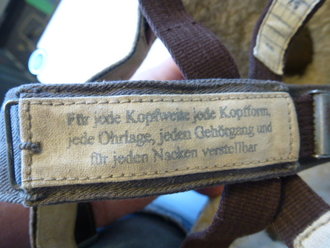 Luftwaffe Kopfhaube mit verstellbaren Bändern ( spätes Stück mit kurzem Stecker ) , sehr guter Zustand, sehr selten