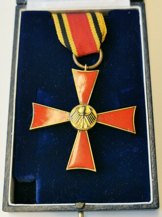 Bundesrepublik Deutschland, Bundesverdienstkreuz 2.Klasse...