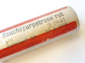 Rauchspurpatrone Rot, Abgeschossene, leere Aluminiumhülse, datiert 1941