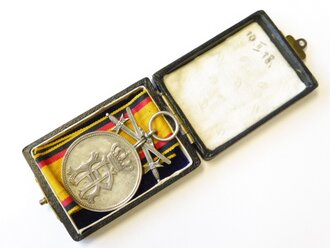 Reuss Silberne Verdienstmedaille mit Schwertern am Band, im Etui