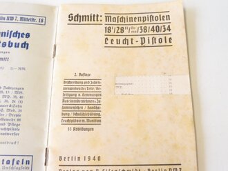 Maschinenpistolen 18/28 Erma , 38/40/34, Leucht Pistole. 55 Seiten, Rücken lose, Eigentumsvermerk ausgeschnitten