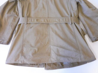 U.S. Army Mackinaw Coat ( so called Jeep Coat) datiert 1942. Used, good condition Schulterbreite 45 cm, Armlänge 63 cm, Von Achsel zu Achsel gemessen 60 cm