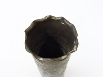 Vase aus Kartusche von 1940, Höhe 18,5cm. Nachkriegsumbau "Schwerter zu Pflugscharen"