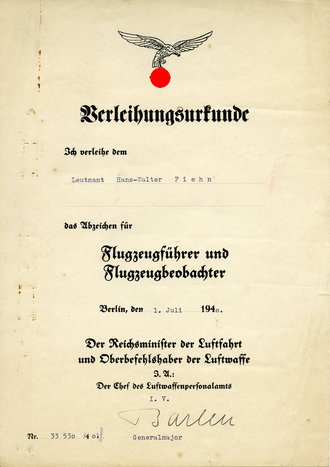 Verleihungsurkunde zum Abzeichen für Flugzeugführer und Flugzeugbeobachter datiert 1940. DIN A4