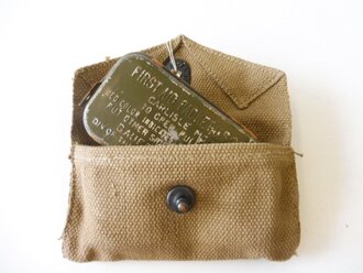 U.S. WWII, Pouch, First aid, M1924 dated 1942, with green Carlisle bandage