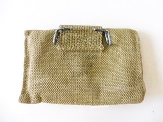 U.S. WWII, Pouch, First aid, M1924 dated 1942, with green Carlisle bandage