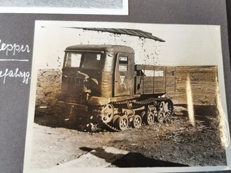 2 Fotoalben mit 139 Fotos eines Teilnehmers der "Ostfront Fahrt 1943"  des Oberkommando der Wehrmacht als Vertreter der Firma Opel .