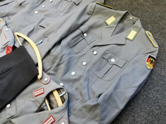 8teiliges Konvolut Uniformen Bundeswehr