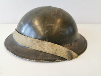 Großbritannien Stahlhelm MKII. Originallack, keinerlei Markierungen sichtbar