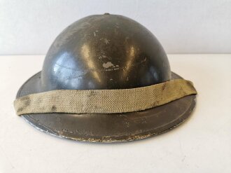 Großbritannien Stahlhelm MKII. Originallack, keinerlei Markierungen sichtbar