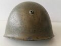 Italien 2. Weltkrieg, Stahlhelm M33, alt überlackiertes Stück, Kinnriemen defekt