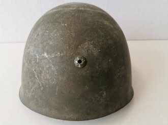 Italien , Stahlhelm M33, Nachkriegsfertigung, die Innenfutterbefestigung repariert und neu lackiert