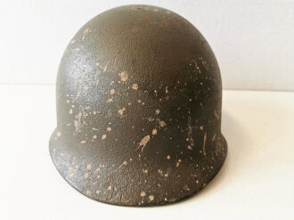 Bundeswehr, Stahlhelm alter Art, ungereinigtes Stück