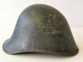 Niederlande, Stahlhelm in der Form des M34, ohne frontseitiges Abzeichen, schwarz überlackiert für Polizei ?