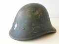 Niederlande, Stahlhelm in der Form des M34, ohne frontseitiges Abzeichen, schwarz überlackiert für Polizei ?