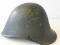 Niederlande, Stahlhelm in der Form des M34, ohne frontseitiges Abzeichen, schwarz überlackiert für Polizei ?