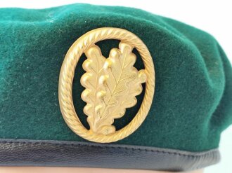 Bundeswehr Barett Jägertruppe, ungetragen, Abzeichen...