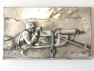 MG 08 auf Schlittenlafette, Metallrelief 14 x 24cm