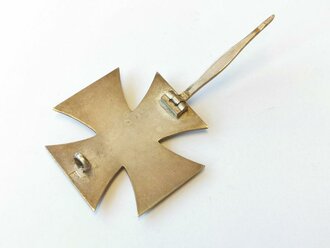 Eisernes Kreuz 1. Klasse 1939, Hersteller 3 Kasten für Deumer Lüdenscheid. Magnetisches Stück mit vollständiger Schwärzung,  in passendem Etui