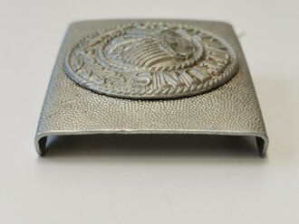 Reichswehr,  Koppelschloss für Mannschaften aus Aluminium mit aufgeklammertem Emblem in sehr gutem Zustand.