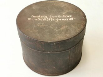 Transportkasten aus Blech " Zusatzladung 12cm Granatwerfer 42" datiert 1943