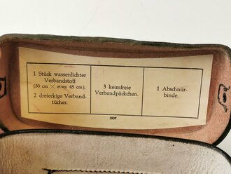 Paar Koppeltaschen für Krankenträger datiert 1937, zusammengehörig