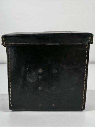 Tasche zum Brustmikrofon 33 der Wehrmacht aus Ersatzmaterial