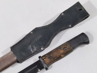 Seitengewehr M84/98 ( für K98) Nicht nummerngleiches Stück in REPRO Koppelschuh