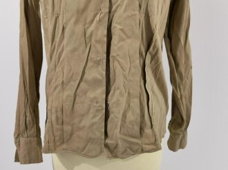 U.S. most likely WWII, Women´s Khaki Shirt, used  (Brustweite: 54 cm, Taille: 46 cm, Länge ab Schulter: 62 cm)